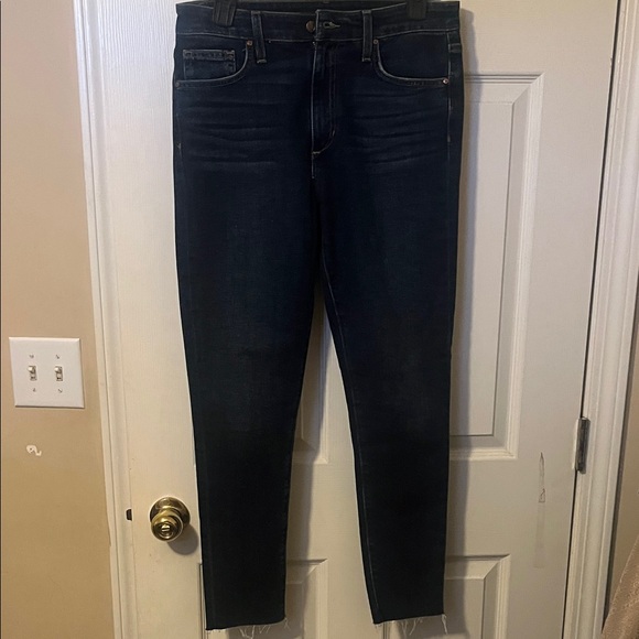 Joe's Jeans Women's High Rise Dark Blue Denim w/ Raw Hem - Picture 2 of 6
